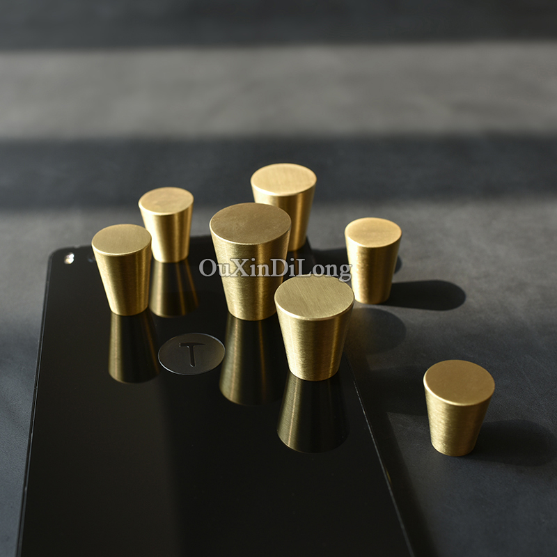 Novo Lote de 10 Puxadores de L - Brand Hardware Furniture avaliação e preço